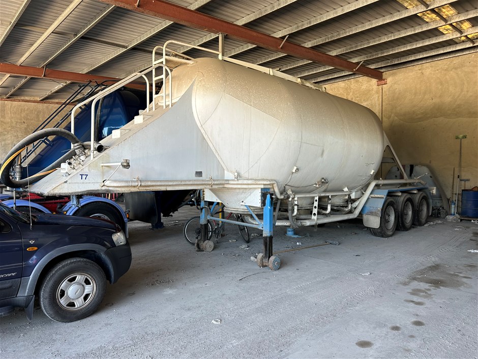 <b>Kockums Triaxle Tanker Trailer</b>