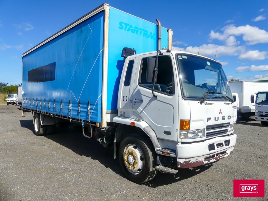2006 Mitsubishi FUSO Curtainsider Truck