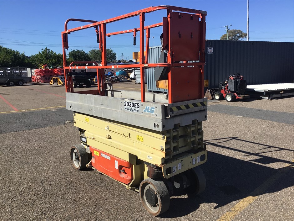 2013 JLG 2030ES Scissor Lift Auction (0049-7044954) | Grays Australia