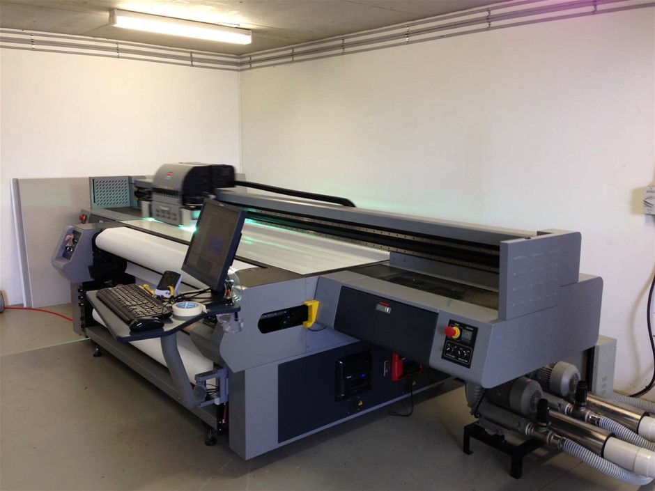 Teckwin TS3000 UV Flatbed Printer & Polar EM92 Guillotine
