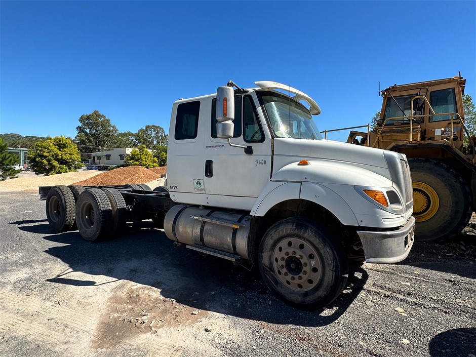 <b>Circa 2007 International 7600 6 x 4 Cab Chassis Truck</b>