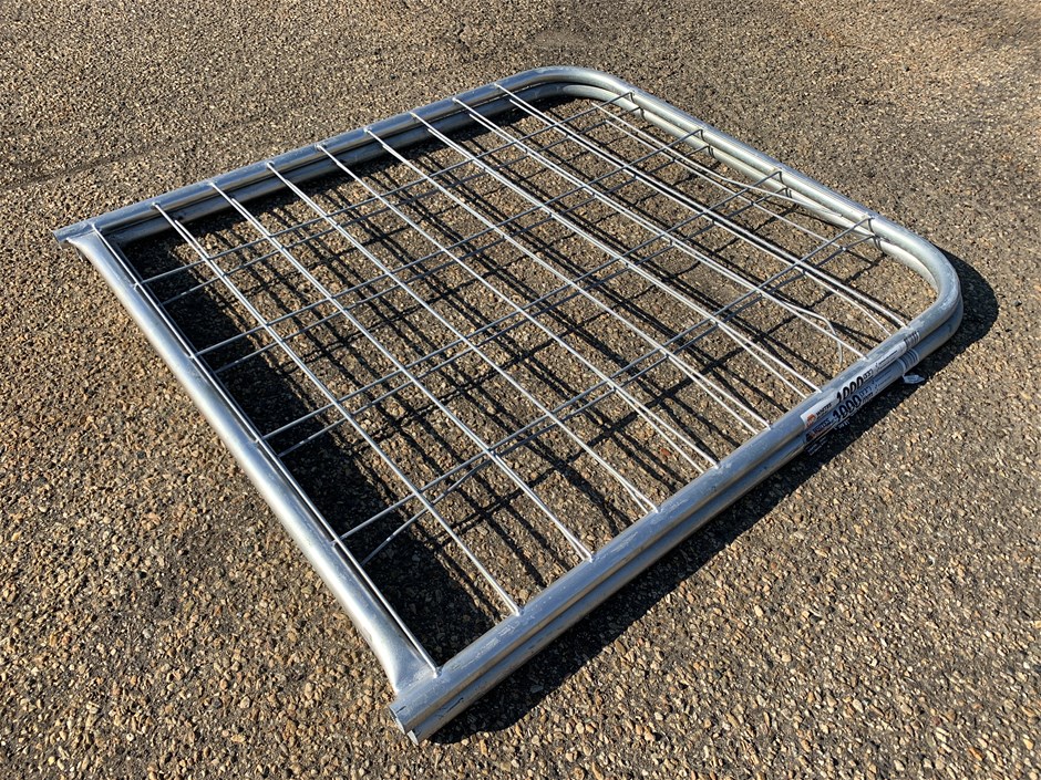 2 x WHITES RURAL 1000mm Mesh Gate Auction (0005-7045278) | Grays Australia