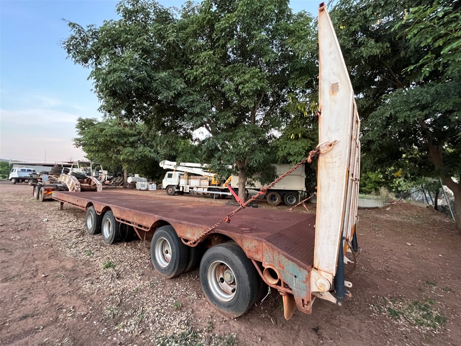 Haulmark Float With Ramps