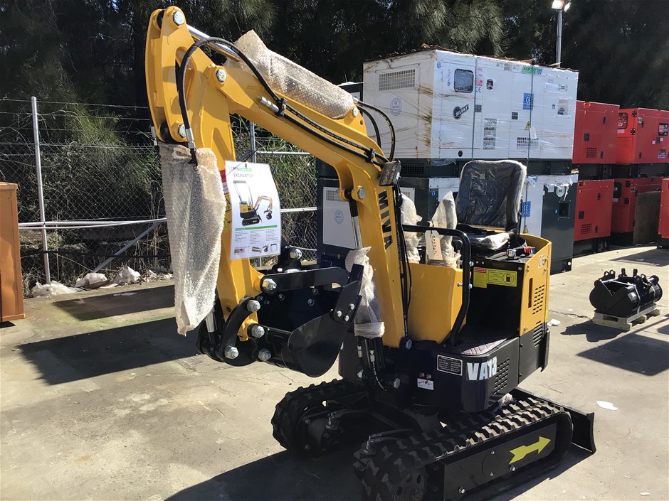 Unreserved Unused Excavators & Self Loading Crawler Dumper