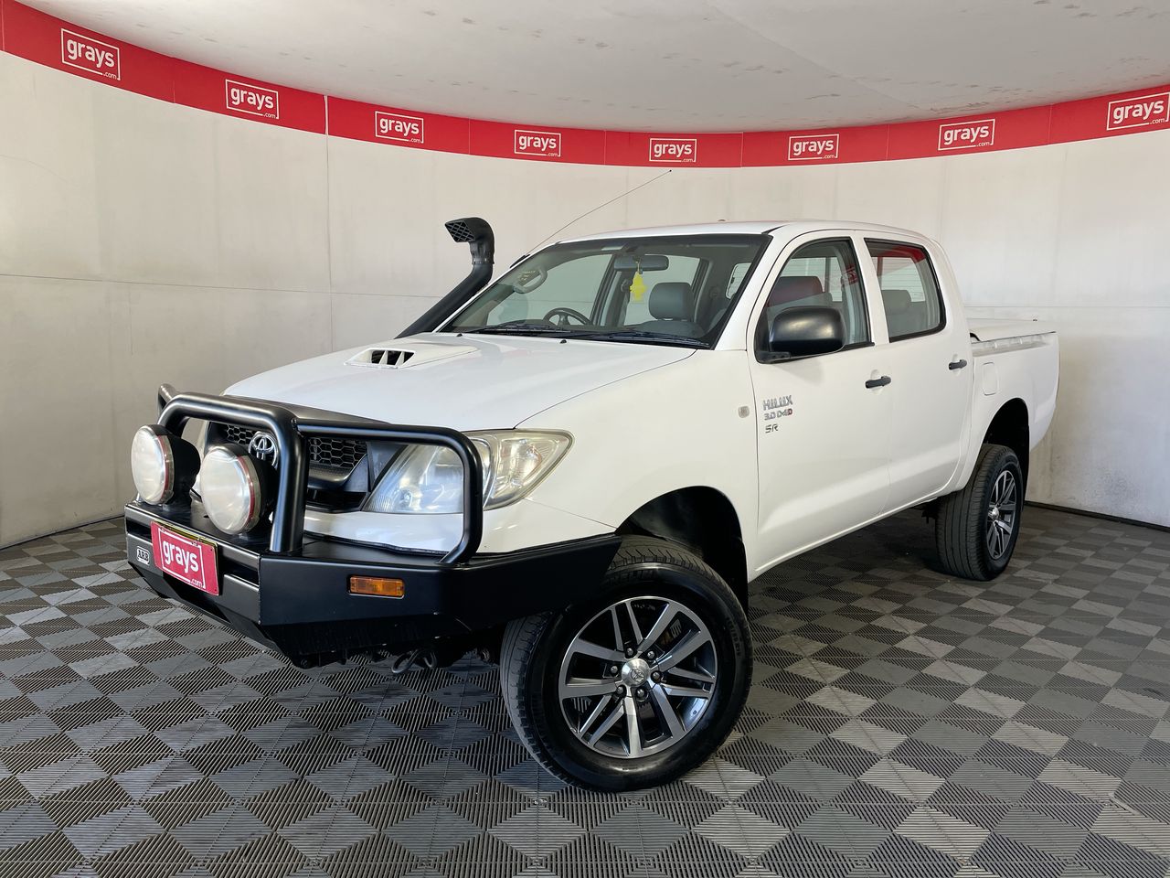 2011 Toyota Hilux SR (4x4) KUN26R  T.D Man Crew Cab Chassis