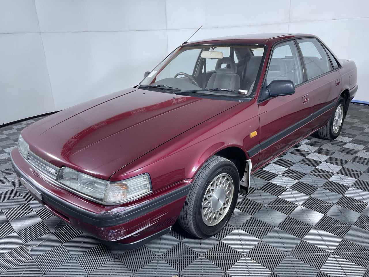 1990-mazda-626-auto-sedan-auction-0001-50703719-grays-australia