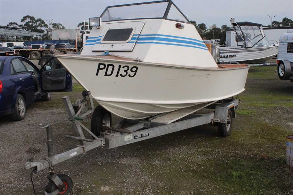 Unreserved-HOMEMADE WOODEN BOAT