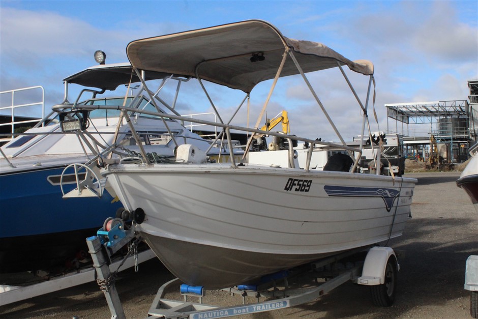 UNRESERVED-QUINTREX REEF RUNABOUT