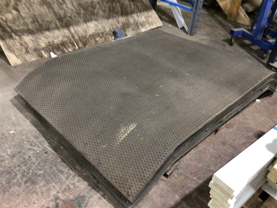 8x Rubber Matts Auction (00093025835) Grays Australia