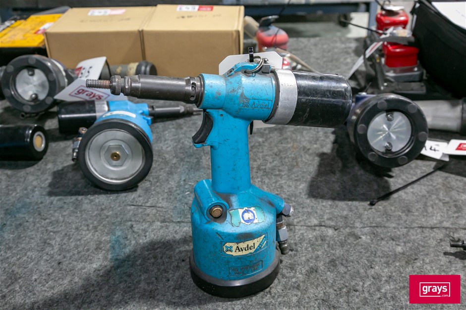 Avdel 74200 Pneumatic Threaded Insert Power Tool Auction (05105053088