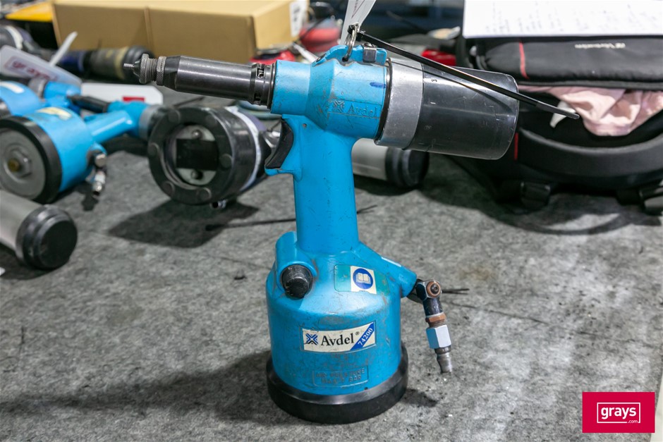 Avdel 74200 Pneumatic Threaded Insert Power Tool Auction (05085053088