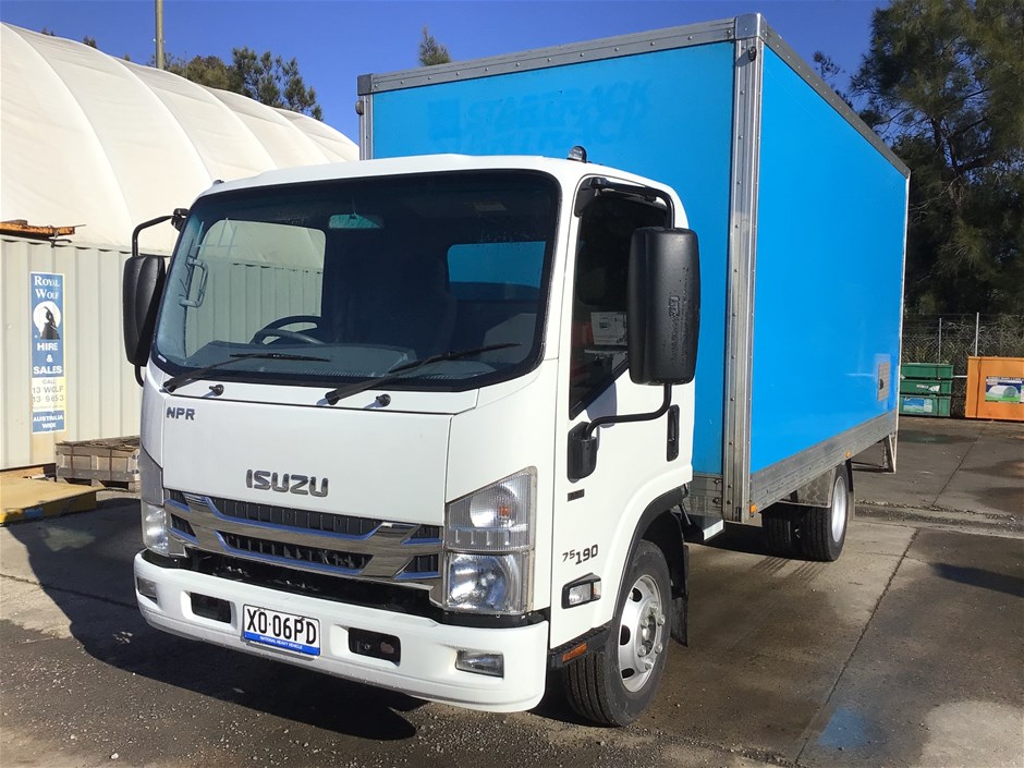 2021 Isuzu  NPR 75/190 4 x 2 Pantech Truck