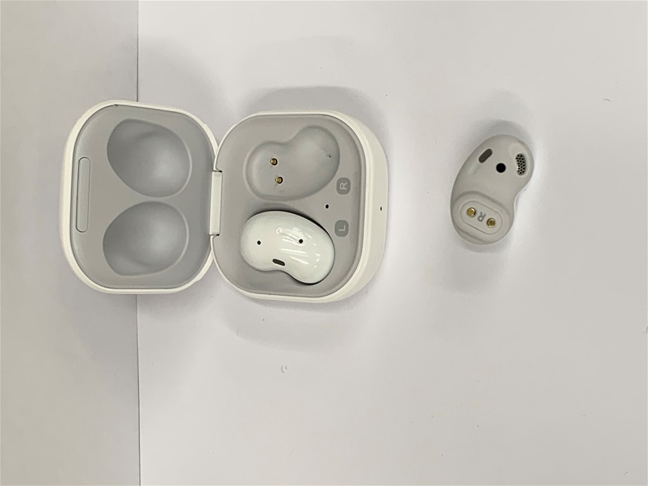 1x Samsung Buds Live (White) -- Model No: SM-R180, EP-QR180 Auction ...
