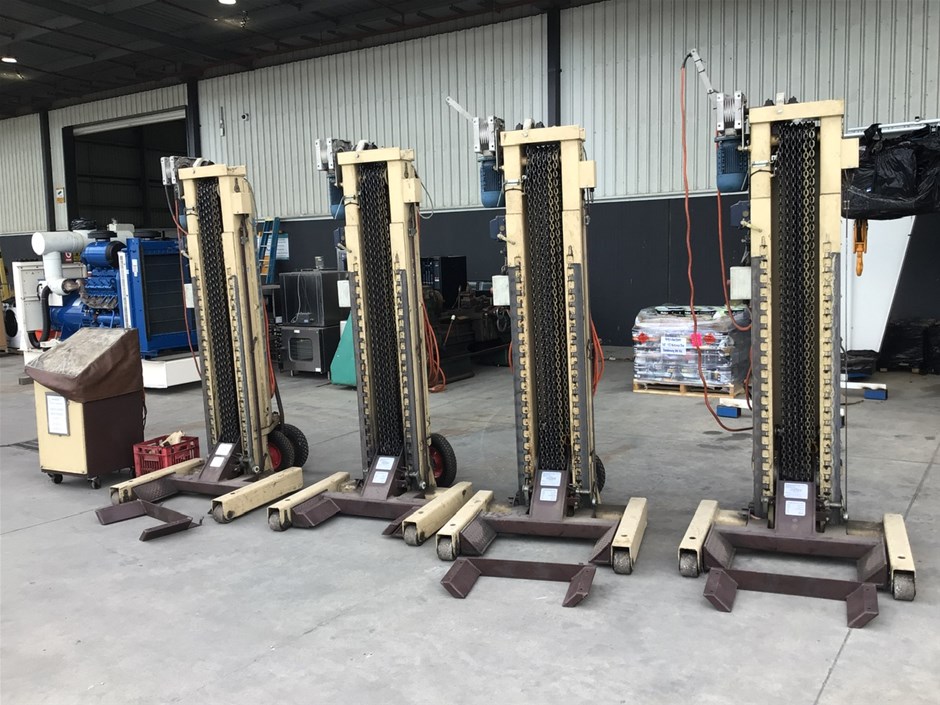 4 x Endurequip Portable Truck Hoists & Control Cabinet