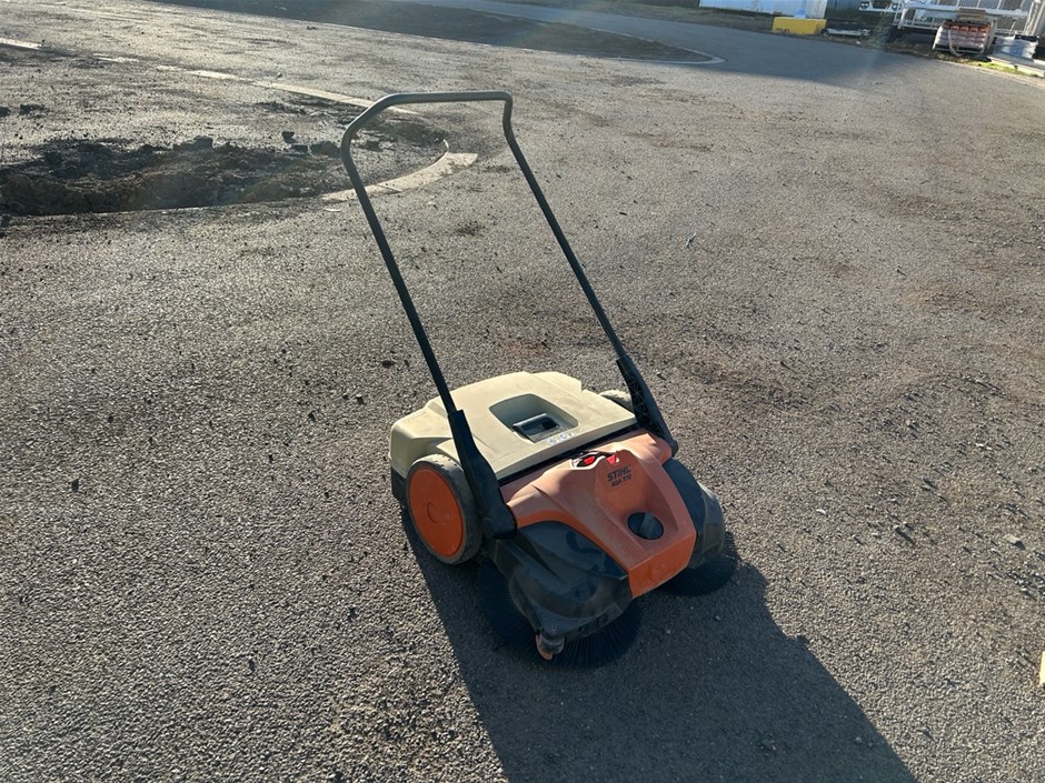 stihl push sweeper