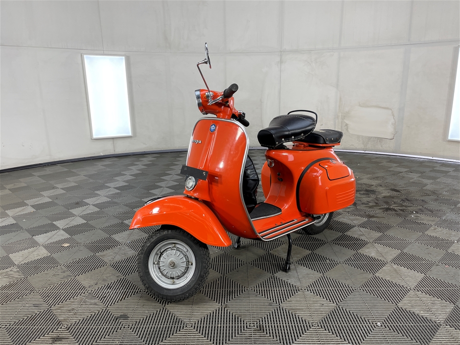 Vespa 150 Super Manual Scooter (Import)