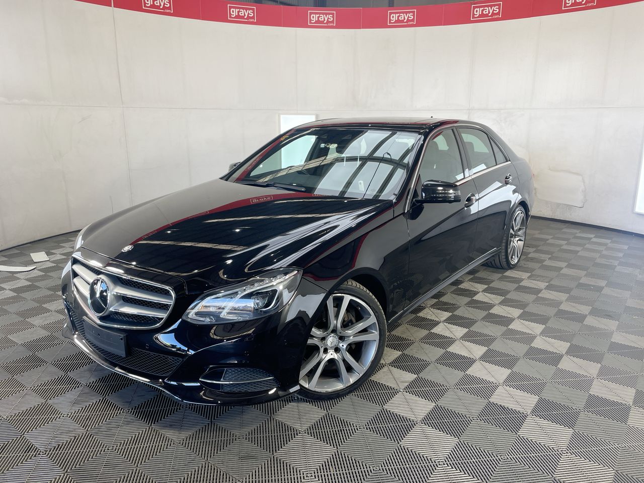 2015 Mercedes Benz E-Class E300 BlueTEC HYBRID W212 T/D Auto