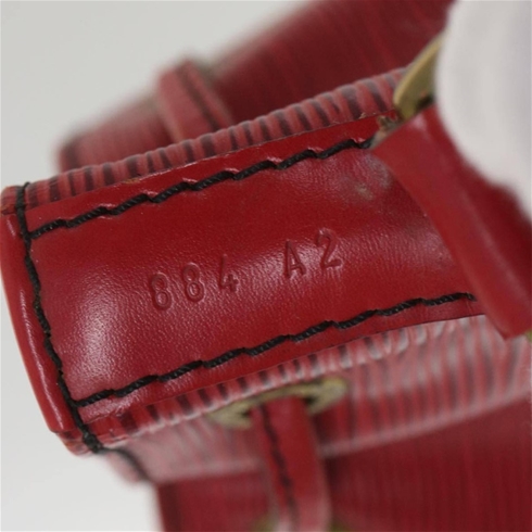 LOUIS VUITTON Epi Petit Noe Shoulder Bag Auction (0003-2553944)