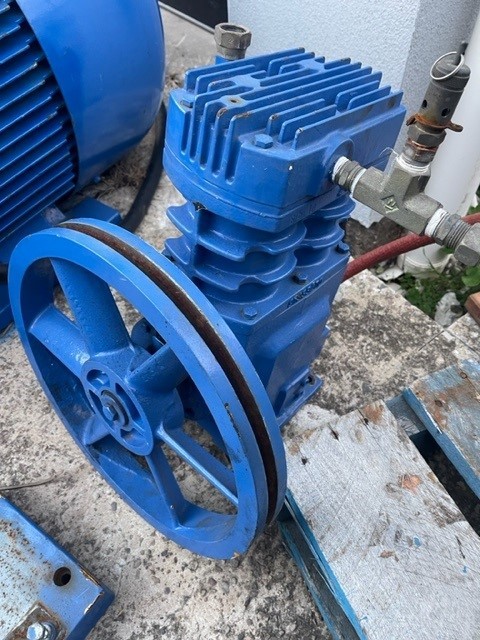 Ingersoll-Rand SS5 Compressor Auction (0005-7046096) | Grays Australia