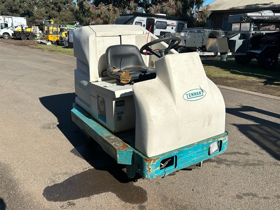 Unreserved Tennant Floor Scrubbers, Wheelie Bins & More