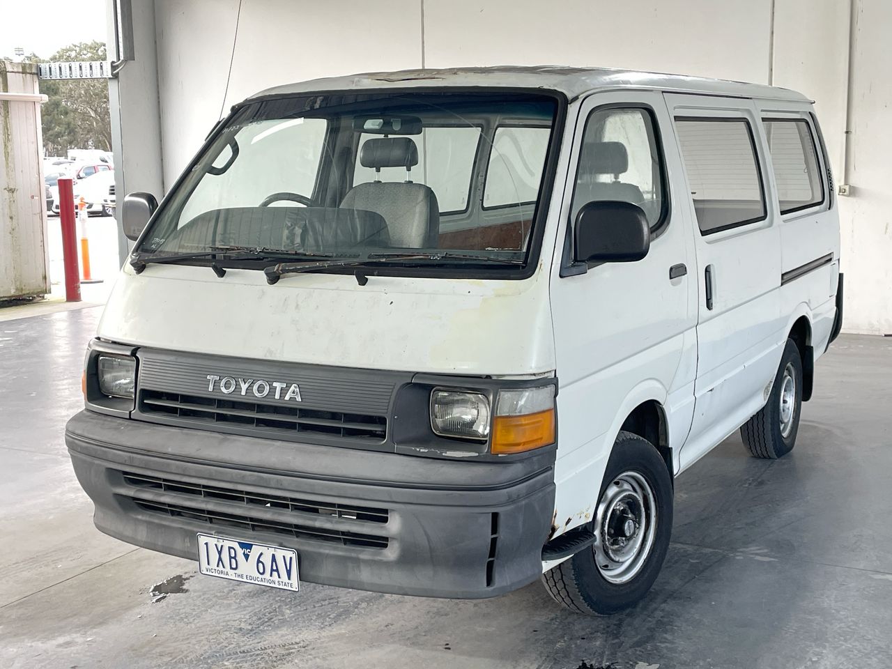1990 Toyota Hiace Automatic Van