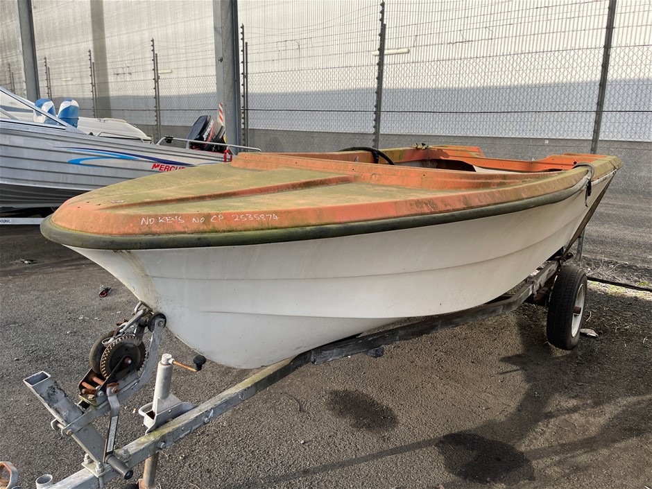 Unreserved BOAT UNKNOWN