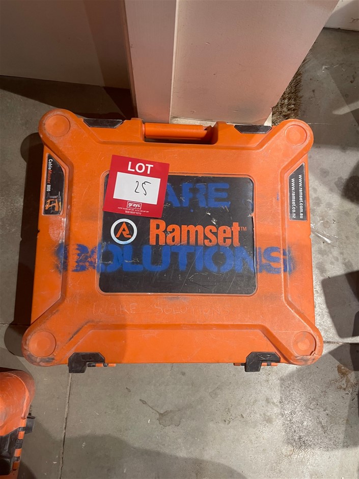Ramset cable master 800 gas tool with charge and case Auction (0024
