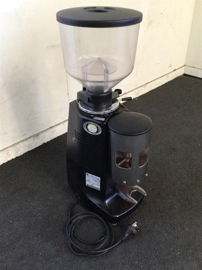 Mazzer Luigi Spa Major Aut Coffee Grinder Auction (00197046664