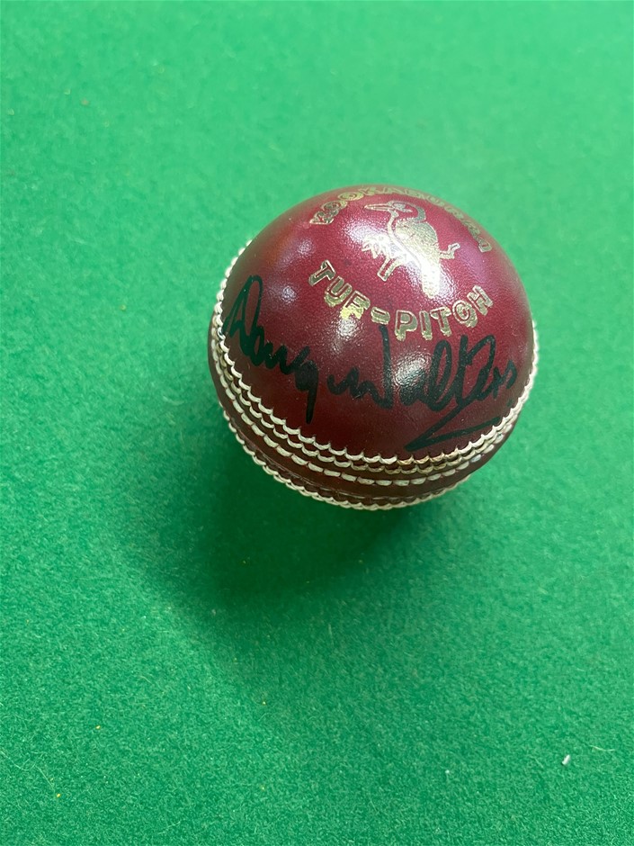 Doug Walters Signed Cricket Ball Auction (02565053933) Grays Australia