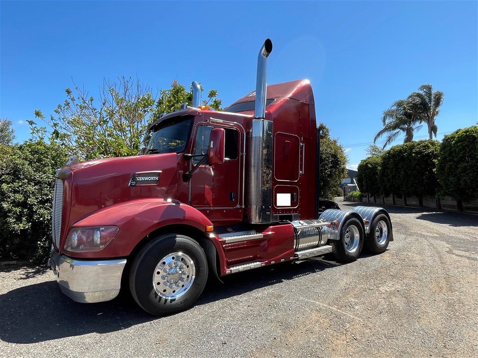 2010 Kenworth T403 6 x 4 Prime Mover Truck