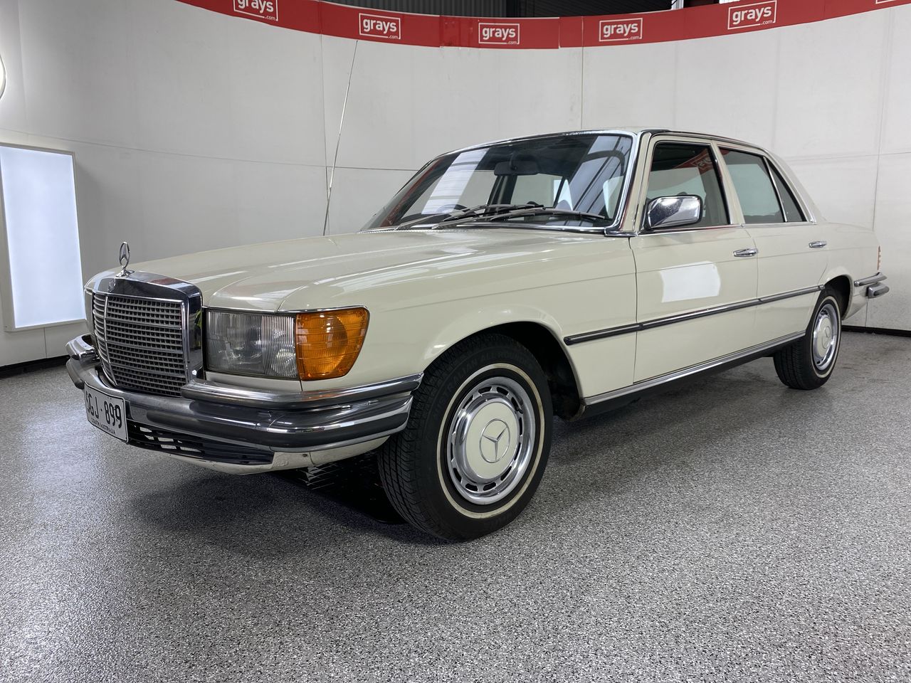 1974 Mercedes 280SE Automatic Sedan