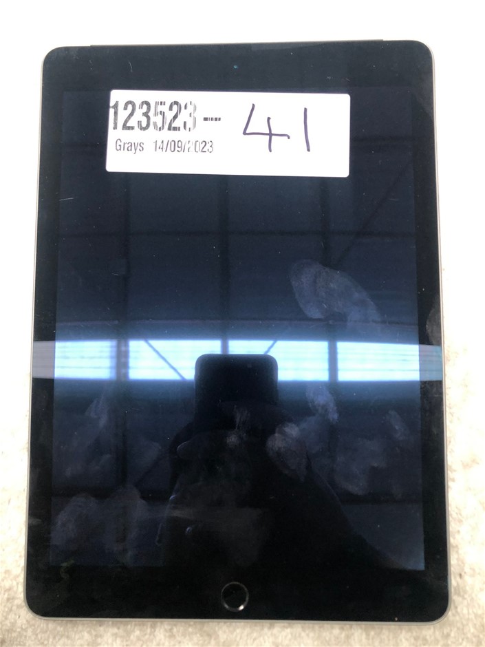 Apple iPad Air 2 Tablet Auction (0033-3026980) | Grays Australia