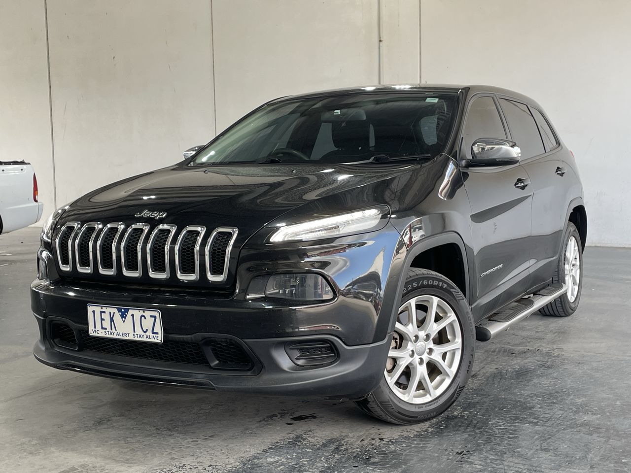 Jeep Cherokee SPORT 4X2 KL 9 auto Wagon