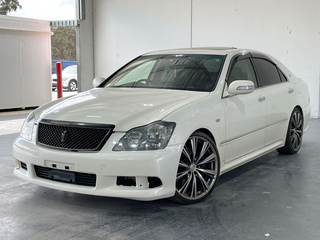 2006 Toyota Crown Import Automatic Sedan