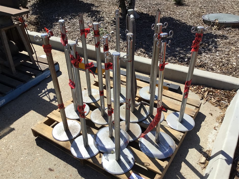 14 x Restriction Standpoles