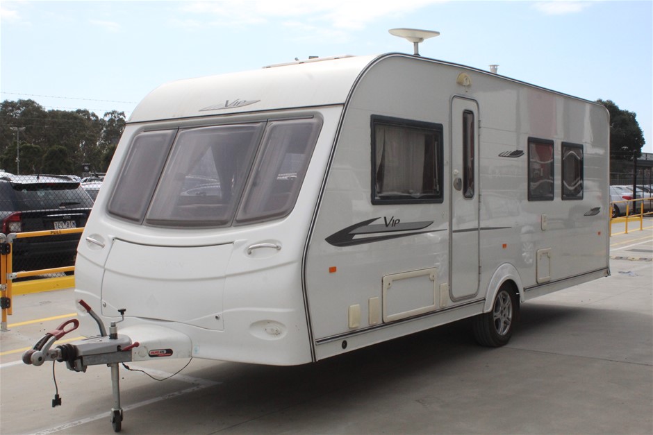 COACHMAN VIP 545/4 CARAVAN (IMPORT)