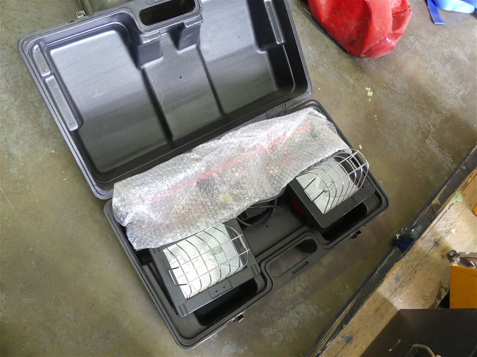 Work Light Kit Auction (0023-5054128) | Grays Australia