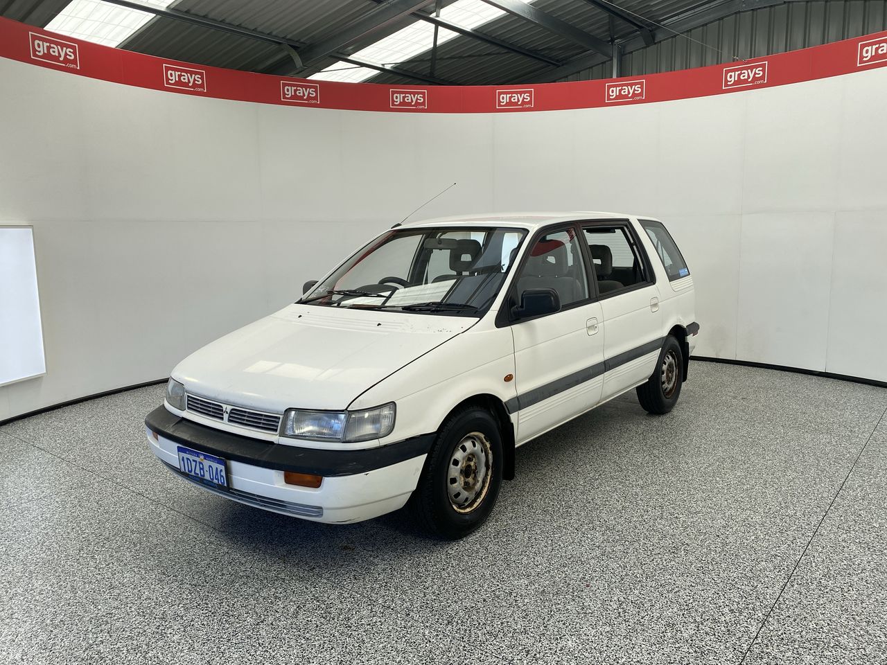 1991 Mitsubishi Nimbus UF Automatic 7 Seats Wagon