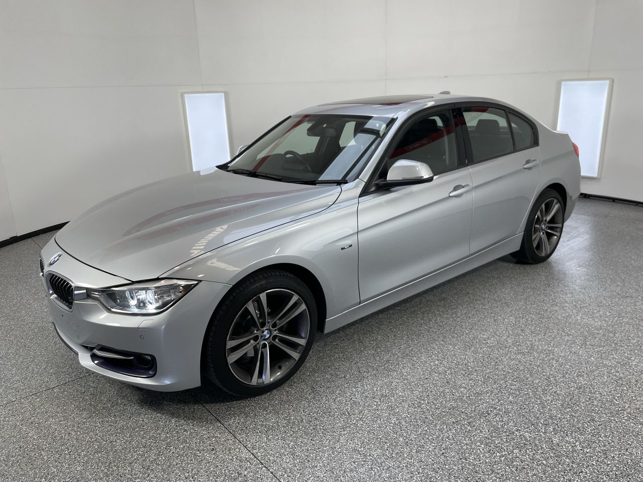 2012 BMW 3 Series 320i F30 Automatic - 8 Speed Sedan
