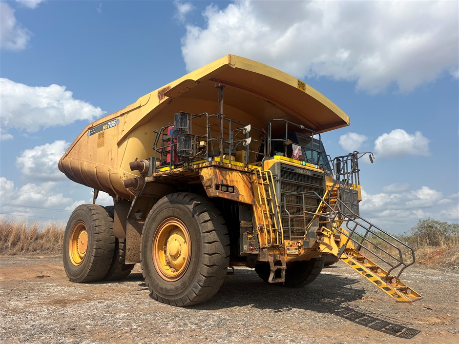 4 x HD785-7 Dump trucks, Spare Tyres, Parts and Consumables