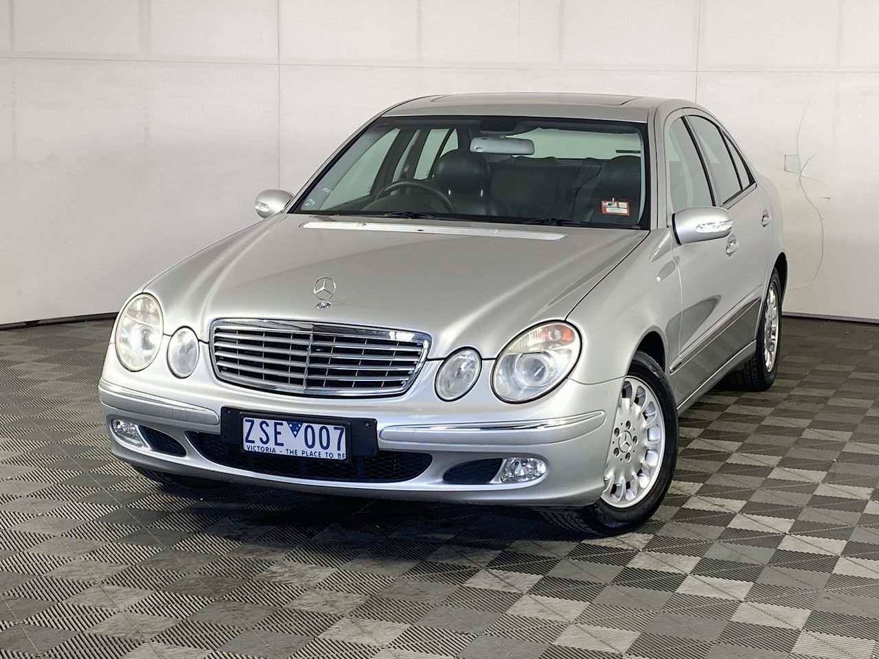 2004 Mercedes Benz E240 Classic W211 Automatic Sedan Auction (0001 ...