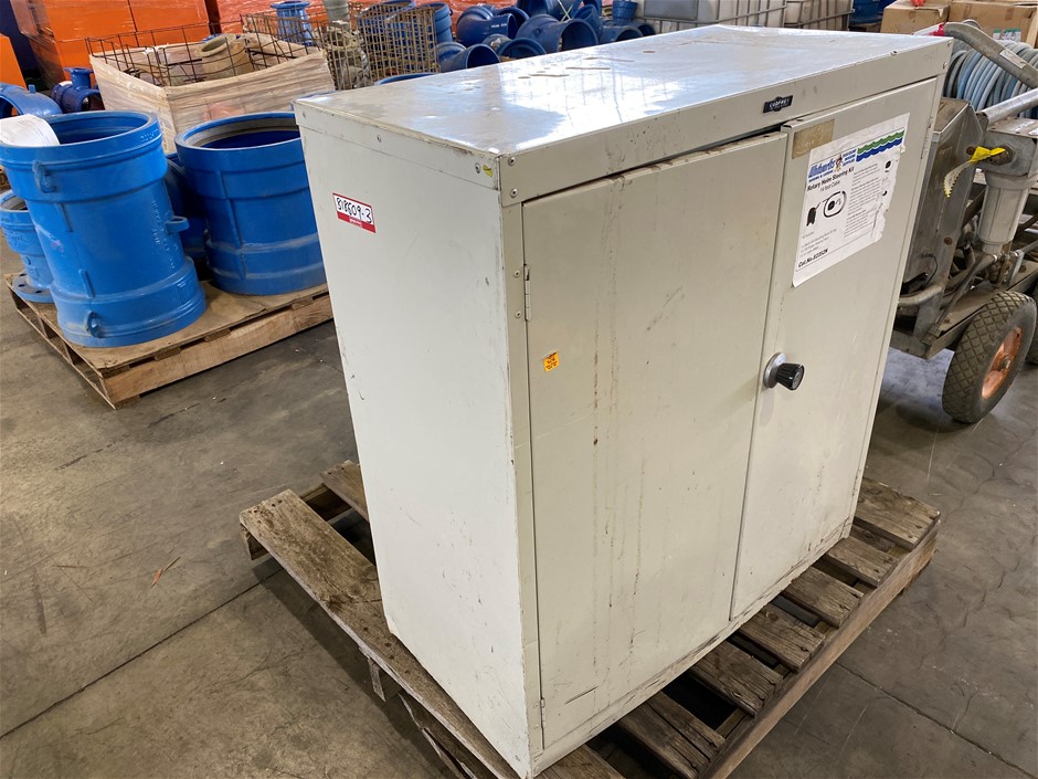 Qty of 2 Storage Units Auction (00798018016) Grays Australia