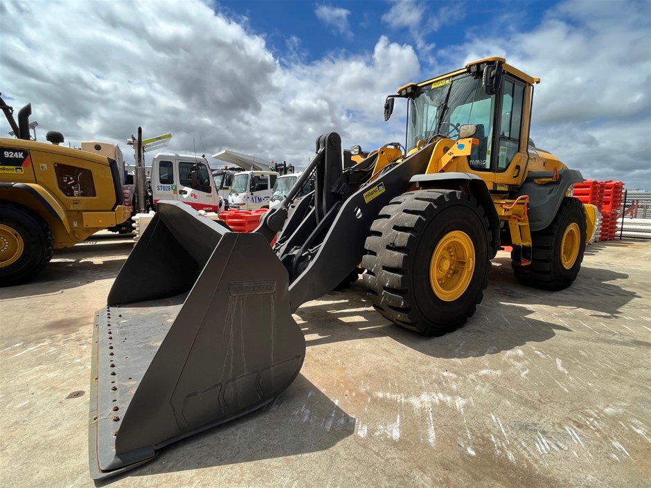2018 Volvo L120H Wheel Loader (MM104)