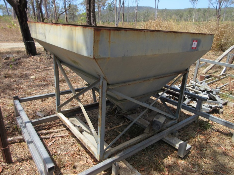 Qty 1 x Hopper Auction (0038-7051143) | Grays Australia