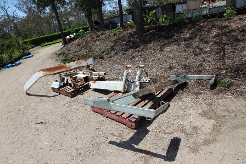 Disassemble Under Carriage Tow Truck Car Carrier Auction (00255054950