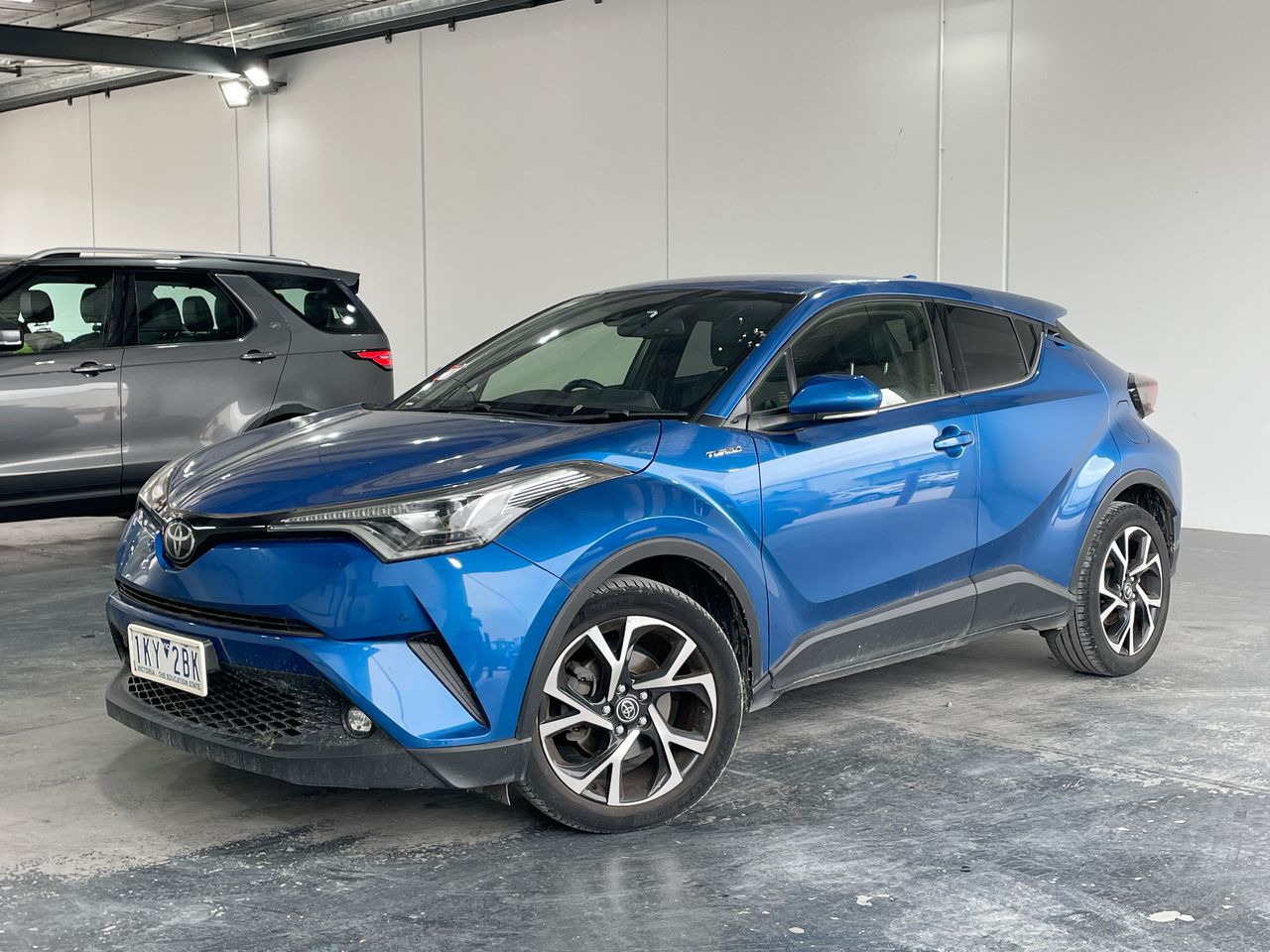 2017 Toyota C-HR AWD Koba NGX50R CVT Wagon Auction (0001-21017577 ...