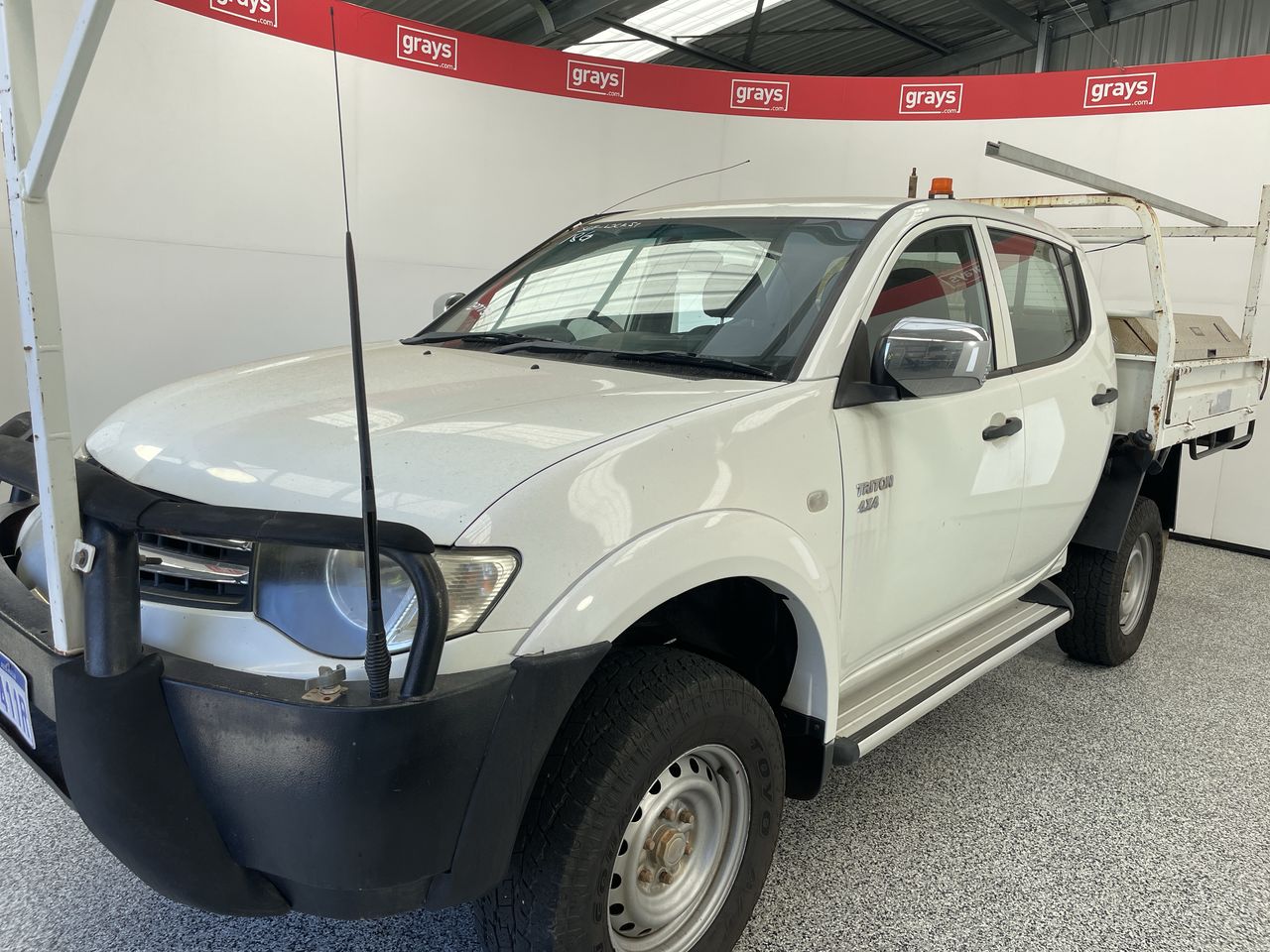 2010 Mitsubishi Triton 4X4 GLX MN T/D Manual Dual Cab