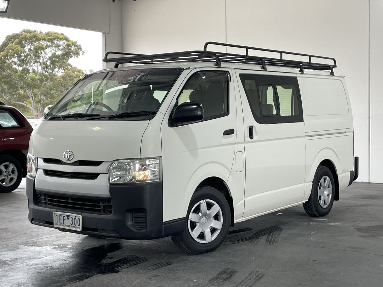 2015 Toyota HiAce LWB Crew KDH201R Turbo Diesel Automatic Van Auction ...