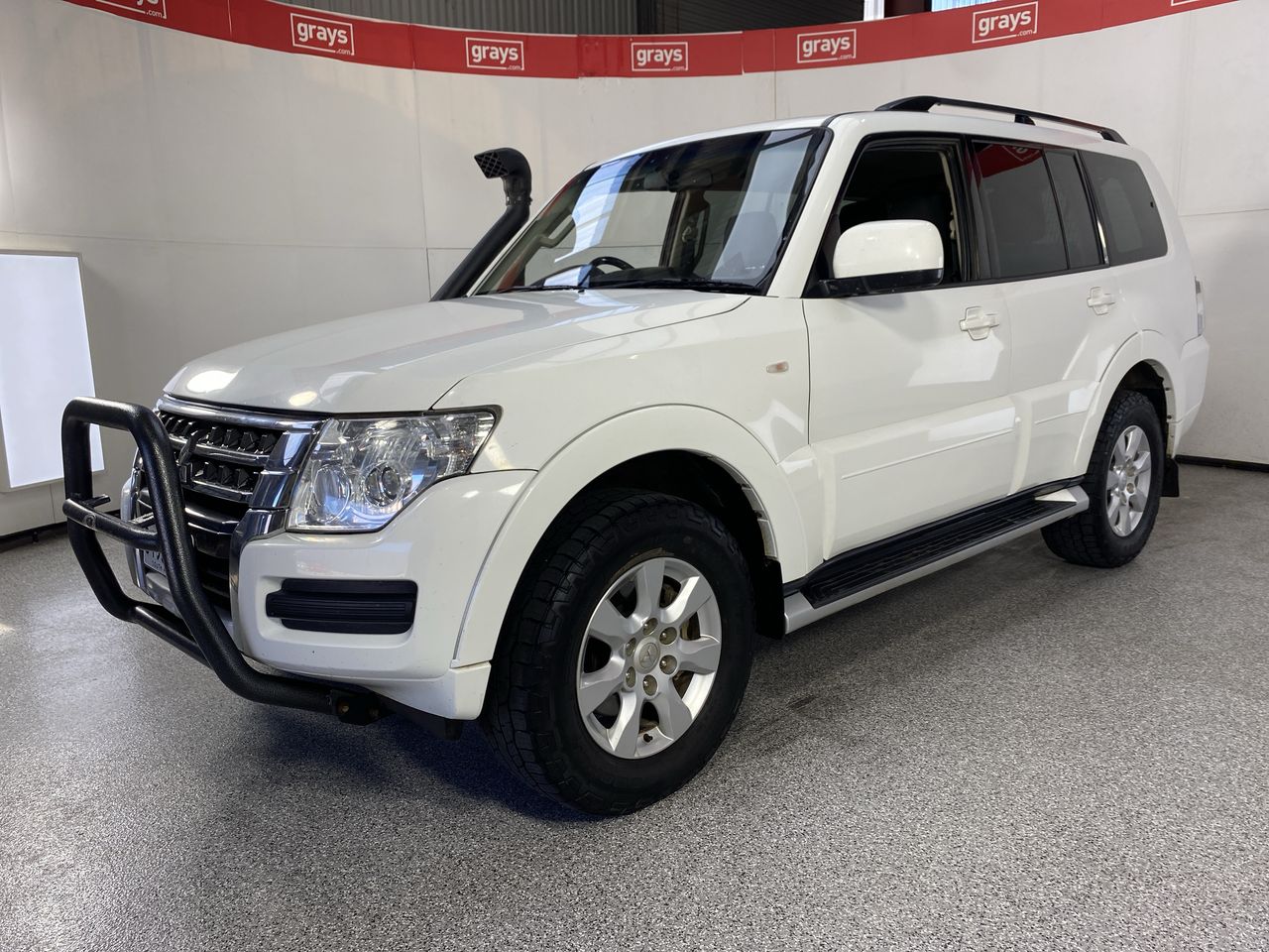 2015 Mitsubishi Pajero GLX NX 