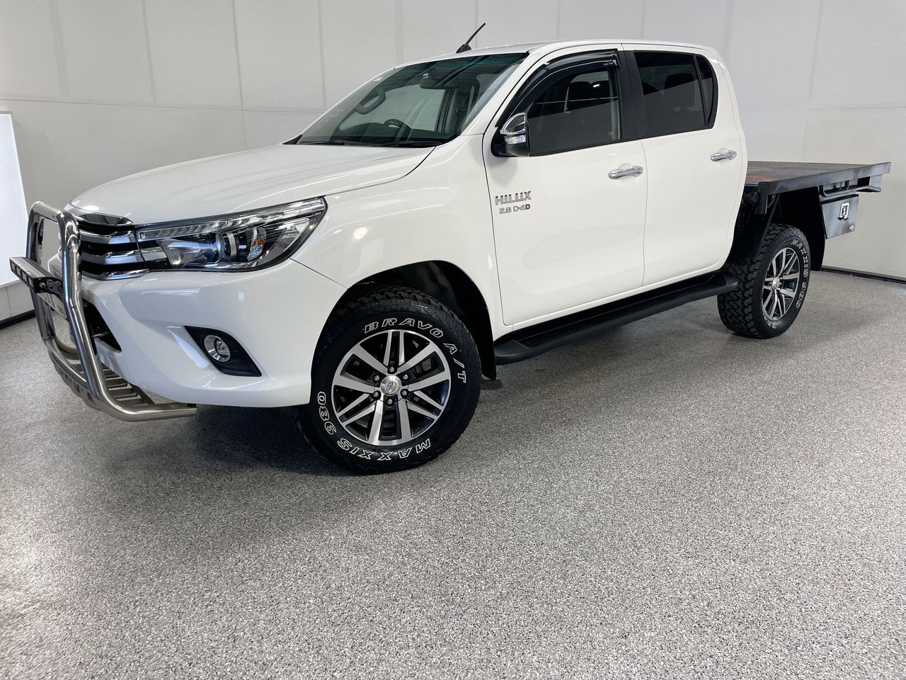 2017 Toyota Hilux 4x4 SR5 GUN126R Turbo Diesel Automatic Dual Cab ...